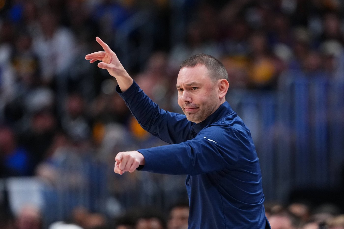 Edwards and Randle rally Timberwolves past Nuggets 119-114 to even series at 1 apiece | iNFOnews.ca