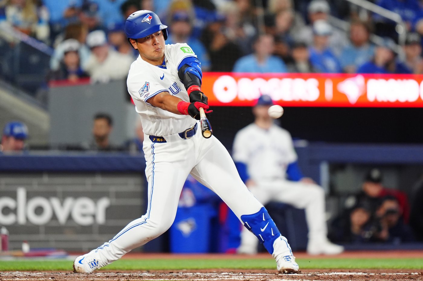 Photo Gallery: Jays open the season with walkoff win over A's | iNFOnews.ca