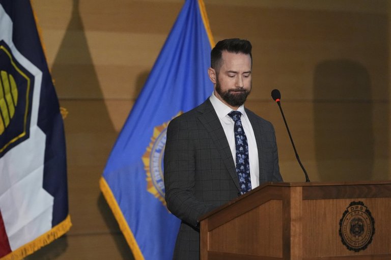 The Latest: FBI releases photos of a person of interest in Kirk assassination | iNFOnews.ca