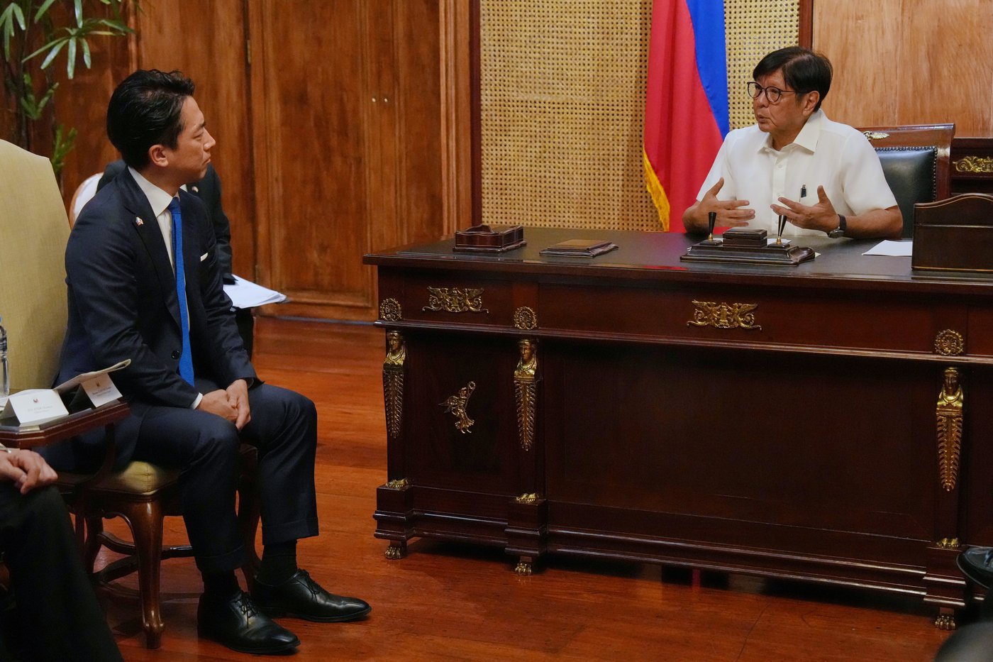 Japan and Philippines agree to weapons pact talks as China’s ‘coercive activities’ cause alarm | iNFOnews.ca Japan and Philippines agree to weapons pact talks as China’s ‘coercive activities’ cause alarm | iNFOnews.ca