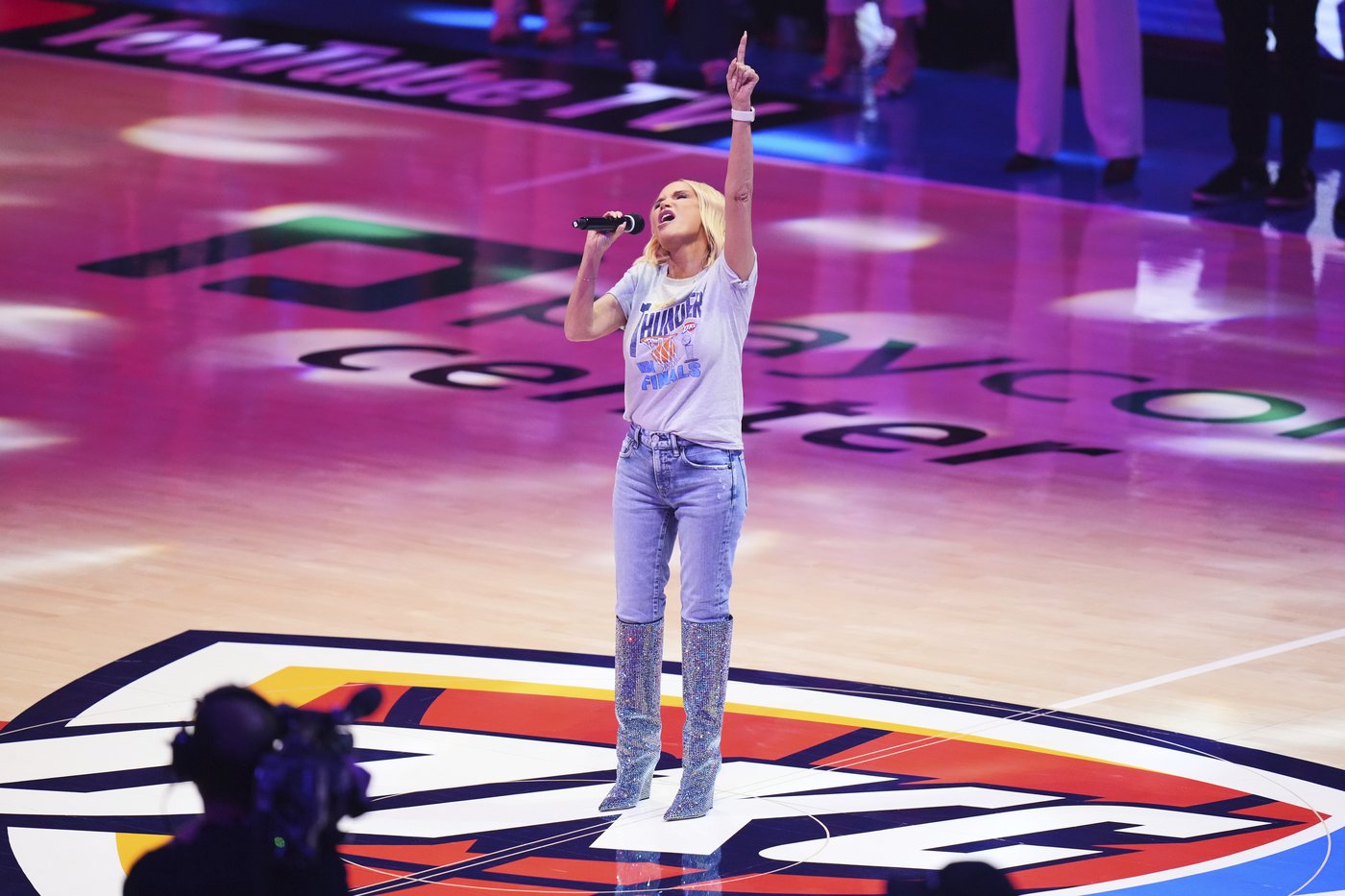 Oklahoma native, Thunder fan Kristin Chenoweth performs national anthem before Game 7 of NBA Finals | iNFOnews.ca