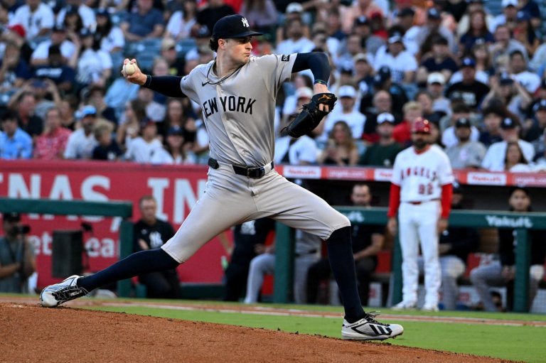 Schlittler sharp, the Yankees score 5 2-out runs in the 10th in a 6-3 win over the Angels | iNFOnews.ca