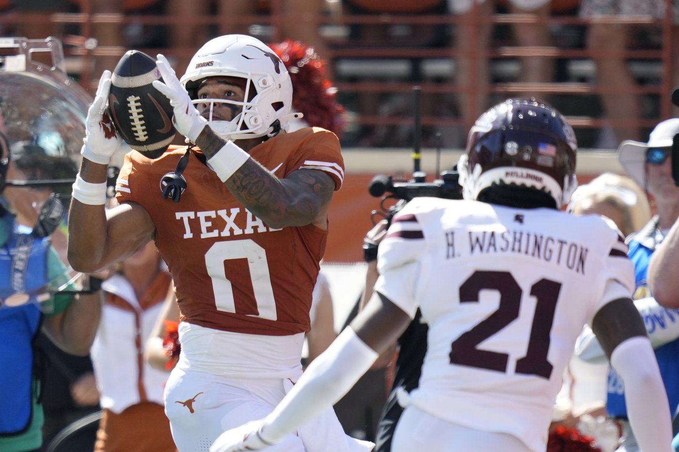 Manning leads No. 1 Texas over Mississippi State as Longhorns earn first SEC victory 35-13 | iNFOnews.ca Manning leads No. 1 Texas over Mississippi State as Longhorns earn first SEC victory 35-13 | iNFOnews.ca