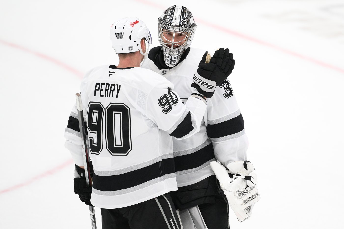 Kings pick up long-awaited first win of season with their best offensive output so far | iNFOnews.ca Kings pick up long-awaited first win of season with their best offensive output so far | iNFOnews.ca
