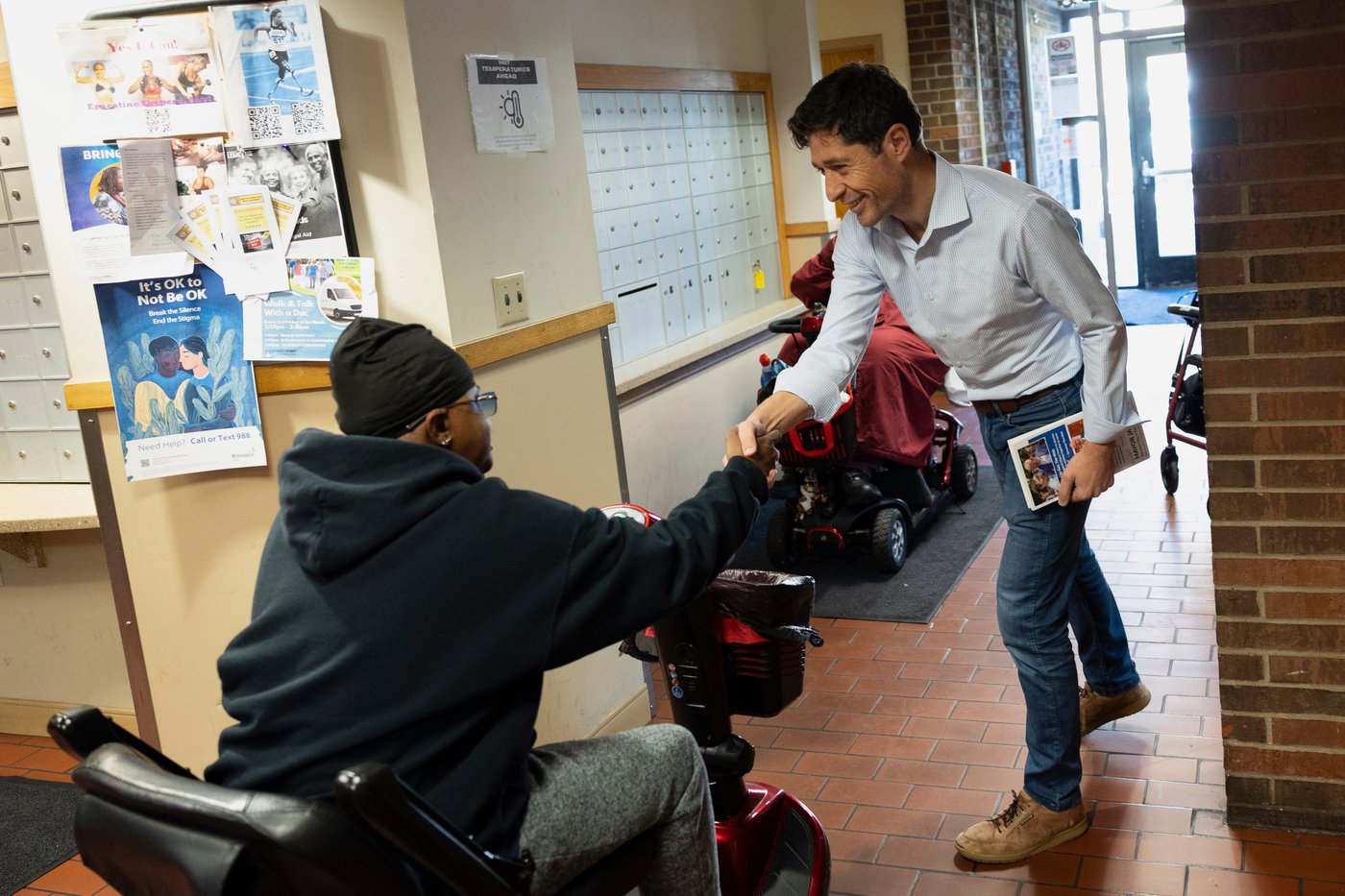 Minneapolis Mayor Jacob Frey leads challenger Omar Fateh as crowded race moves to 2nd round tally | iNFOnews.ca