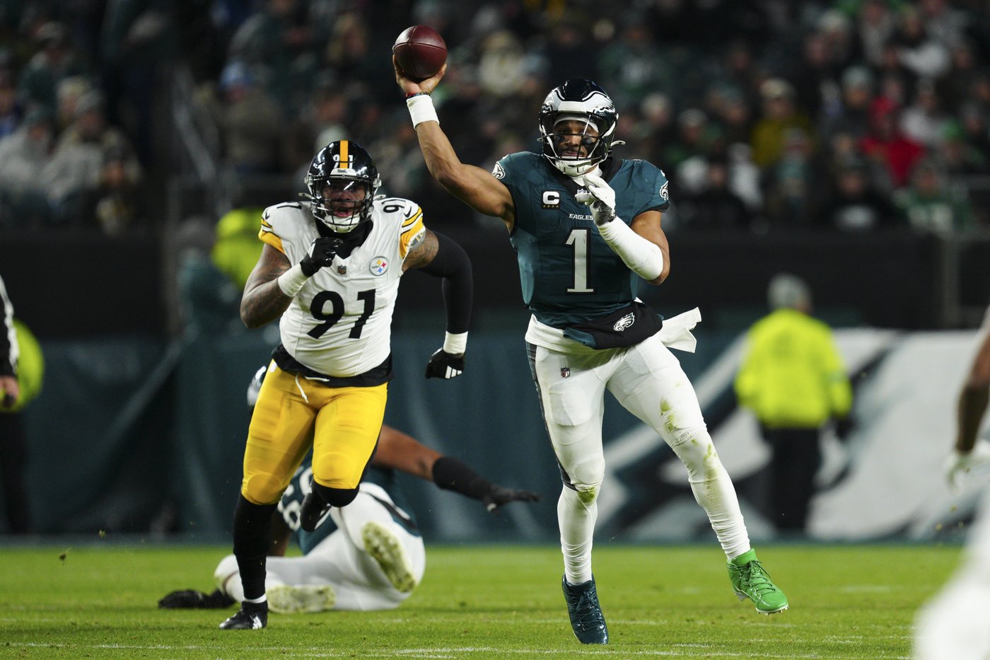 Pro Picks: Eagles will cruise past the Commanders and Seahawks will upset the Vikings | iNFOnews.ca
