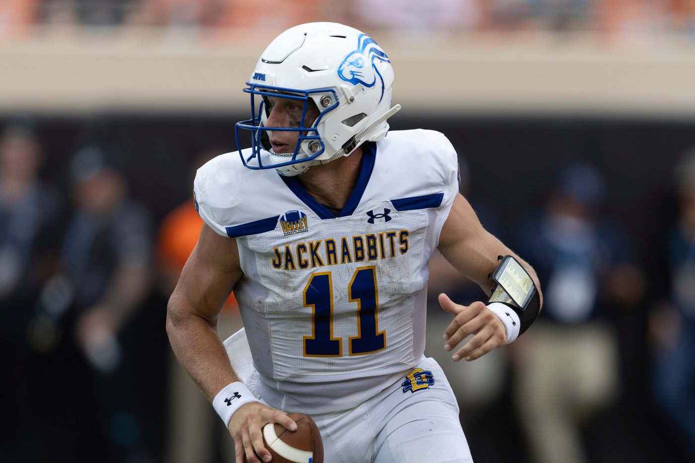 S Dakota St. transfer Mark Gronowski gives Iowa's offense hope. He was among top FCS QBs for 3 years | iNFOnews.ca