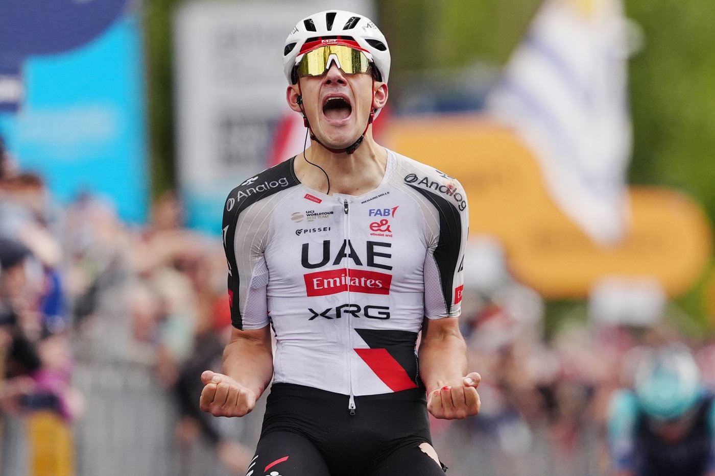 Arrieta wins stage 5 of Giro despite going the wrong way and Eulálio takes the overall lead | iNFOnews.ca