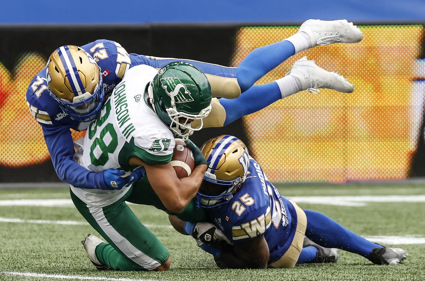 Blue Bombers pick Roughriders apart to win Banjo Bowl 19-6 | iNFOnews.ca Blue Bombers pick Roughriders apart to win Banjo Bowl 19-6 | iNFOnews.ca