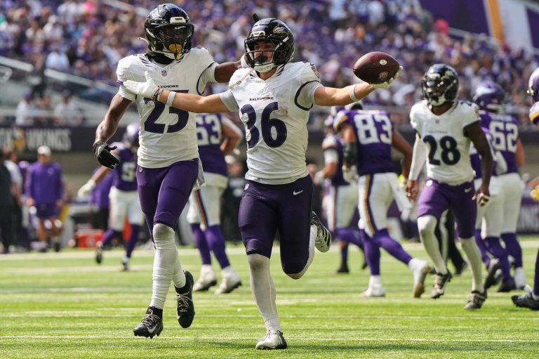 McCarthy's misfires at QB stand out for the Vikings in a 13-3 preseason loss to the Ravens | iNFOnews.ca
