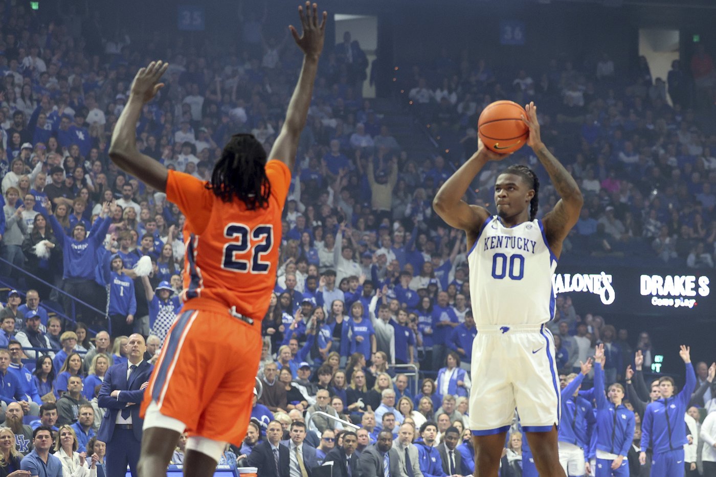 Brea scores 20 points off the bench to pace Kentucky | iNFOnews.ca