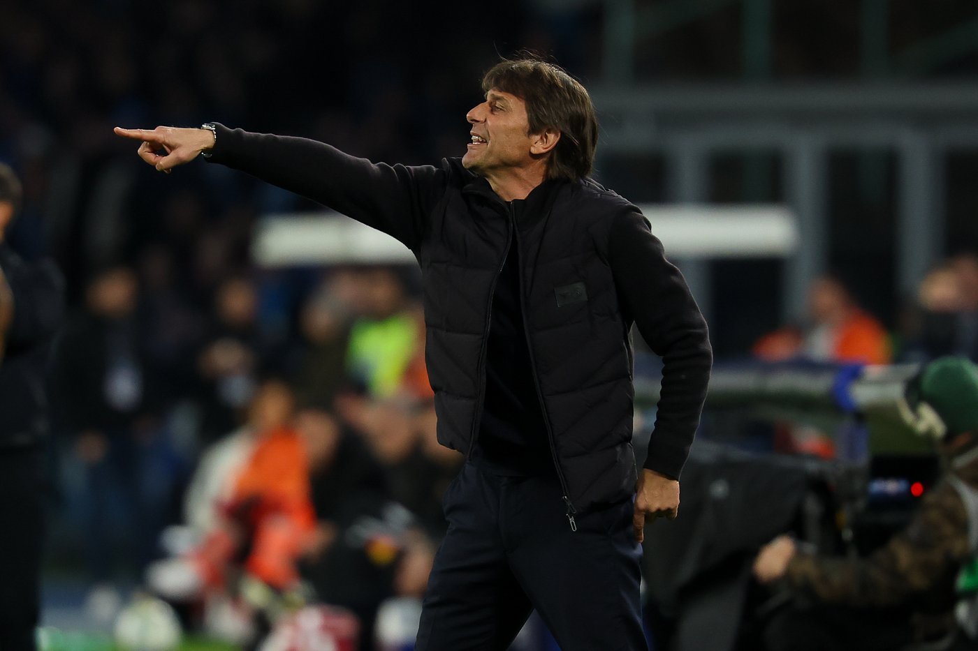Antonio Conte is never one to sit still. He's hinting at a Napoli exit and a return to the Italy job | iNFOnews.ca