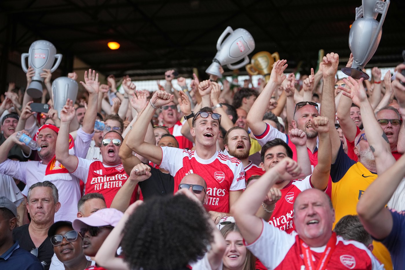Kroenkes enjoy 'magical' title win as Arsenal's players finally get hands on Premier League trophy | iNFOnews.ca