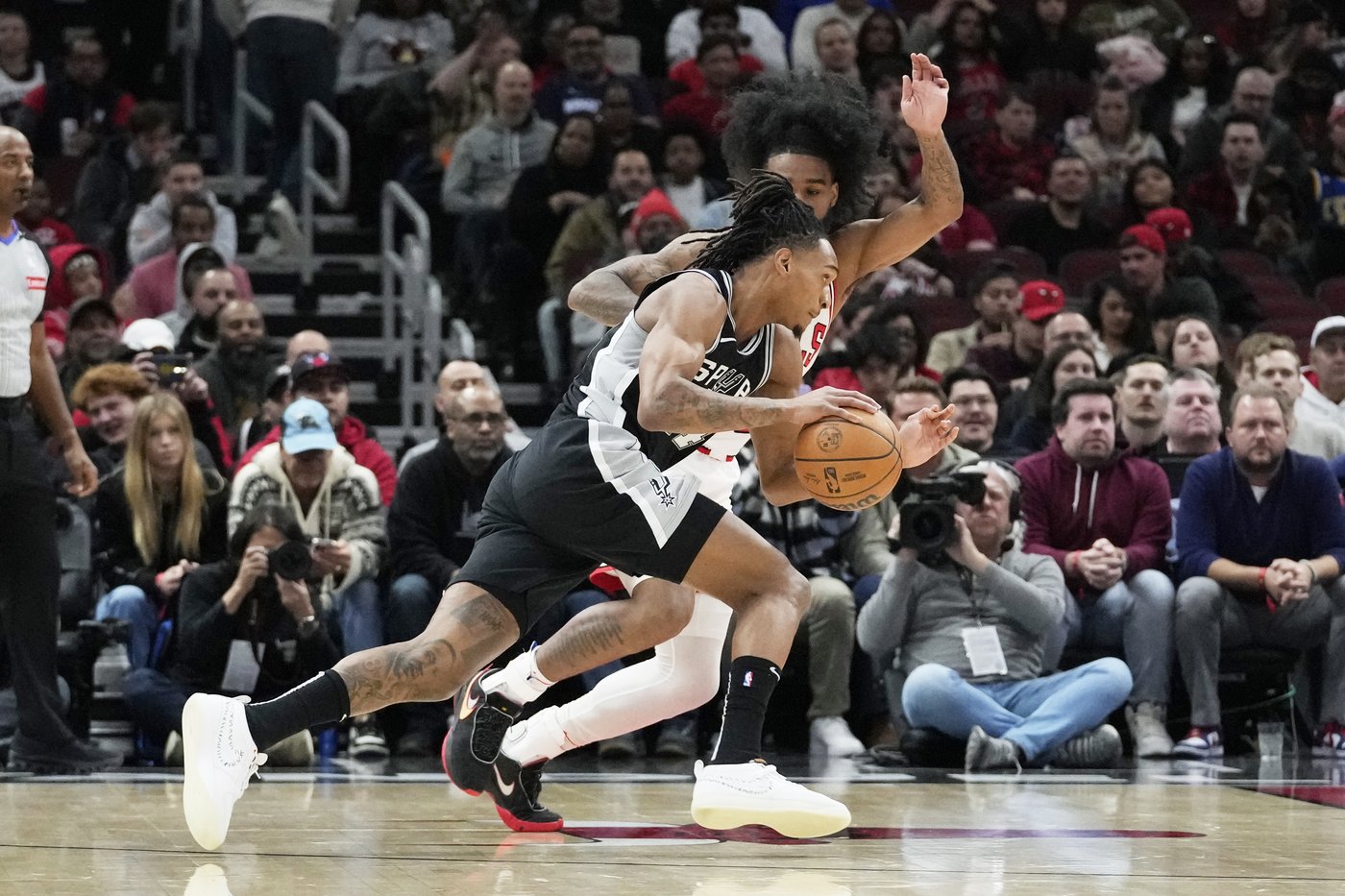 Coby White stars as Bulls rally past Spurs for 114-110 victory | iNFOnews.ca Coby White stars as Bulls rally past Spurs for 114-110 victory | iNFOnews.ca
