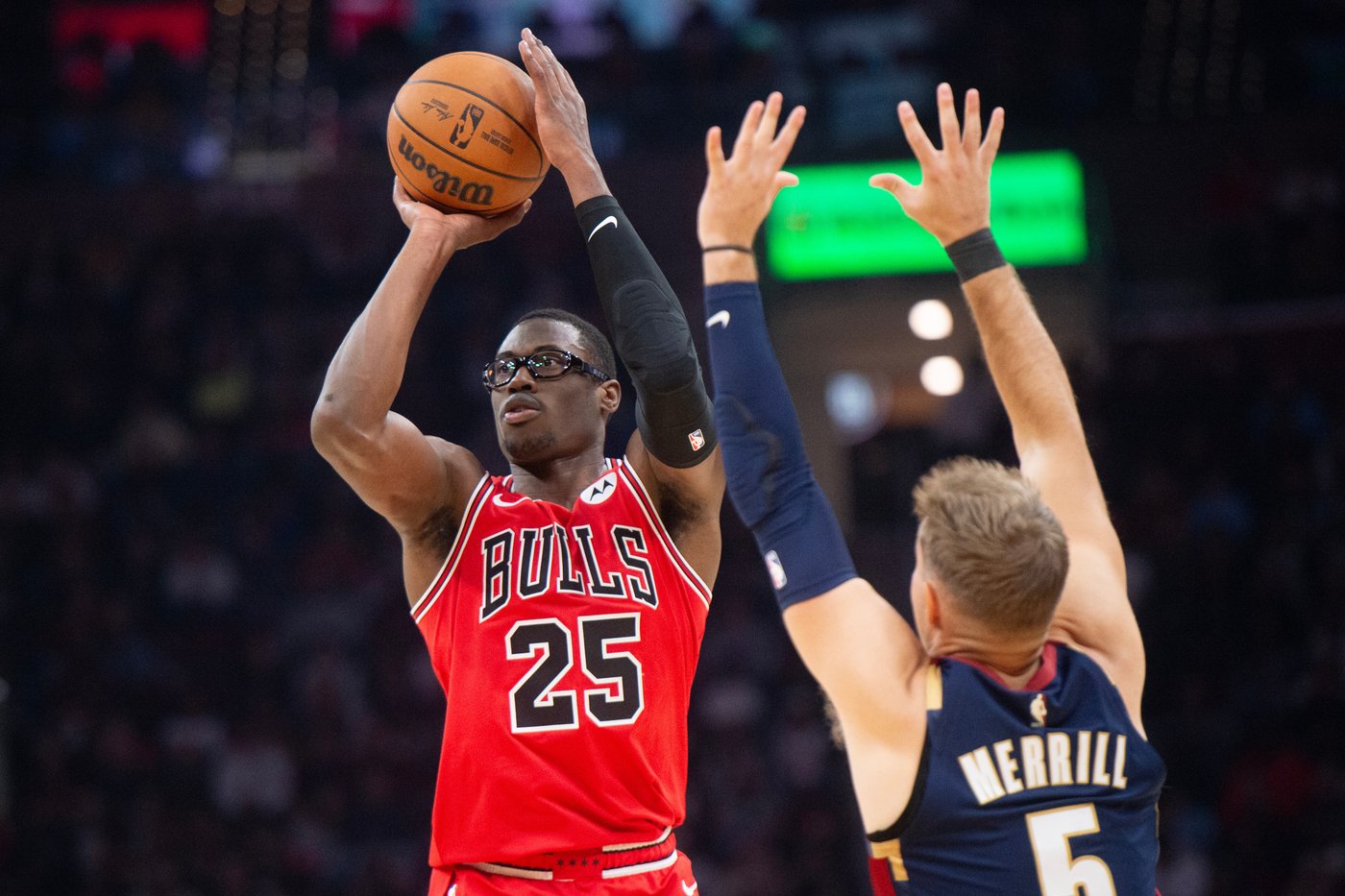 Mitchell makes go-ahead basket with 34 seconds left as Cavaliers rally to beat Bulls 128-122 | iNFOnews.ca Mitchell makes go-ahead basket with 34 seconds left as Cavaliers rally to beat Bulls 128-122 | iNFOnews.ca