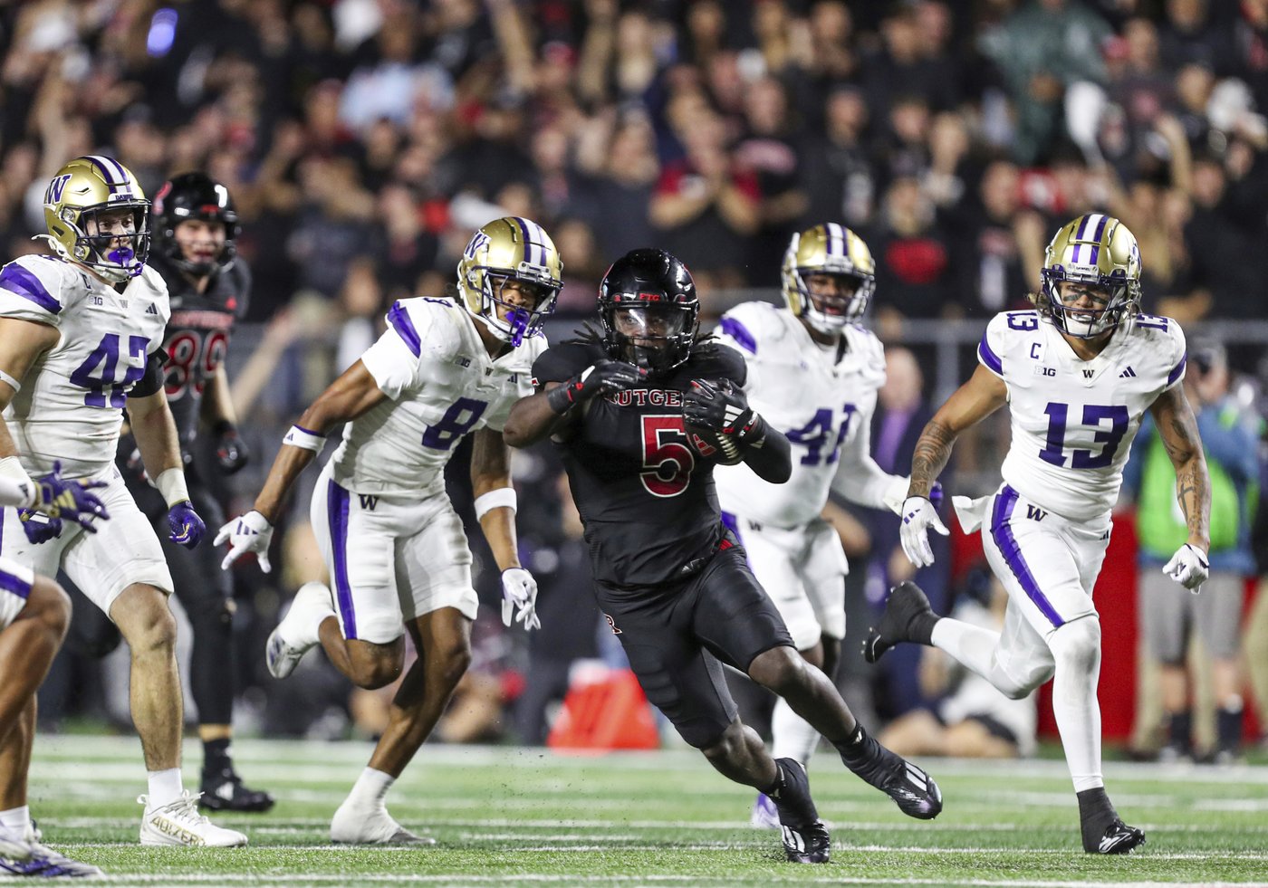 Monangai runs for 132 yards and a TD, Rutgers holds off Washington 21-18 | iNFOnews.ca Monangai runs for 132 yards and a TD, Rutgers holds off Washington 21-18 | iNFOnews.ca