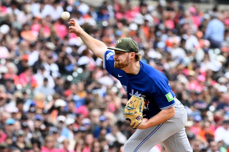 Daulton Varsho drives in the go-ahead run in the 10th as the Blue Jays beat the Tigers 2-1 | iNFOnews.ca