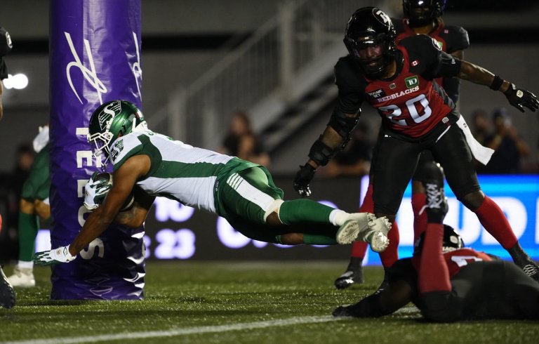 Roughriders' defence defuses late Redblacks' drive to hang on to 27-22 victory | iNFOnews.ca