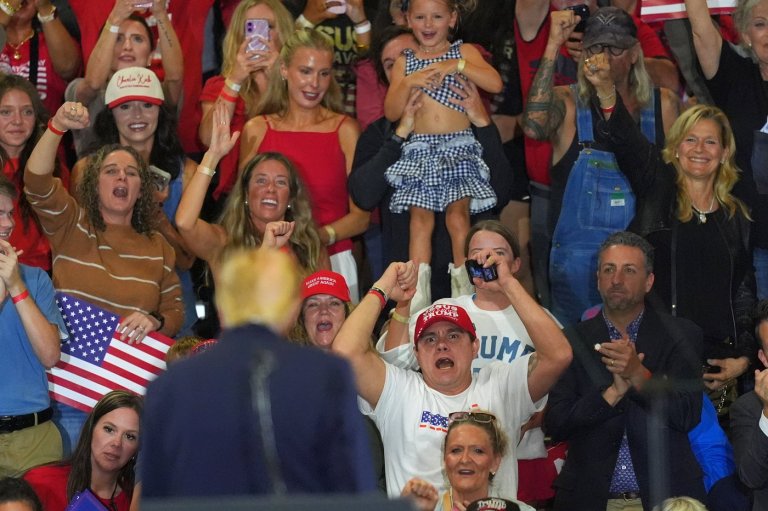 Trump heads to Alabama: 'I go there because they want to see me there' | iNFOnews.ca