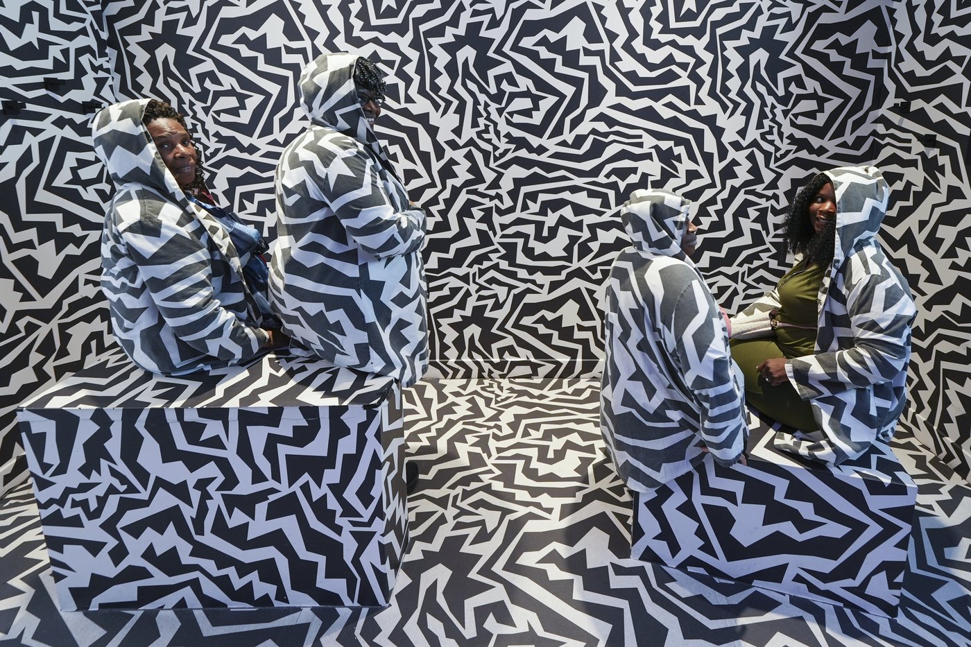 Paradox Museum Miami takes guests through a 21st century funhouse of mind-boggling illusions | iNFOnews.ca Paradox Museum Miami takes guests through a 21st century funhouse of mind-boggling illusions | iNFOnews.ca