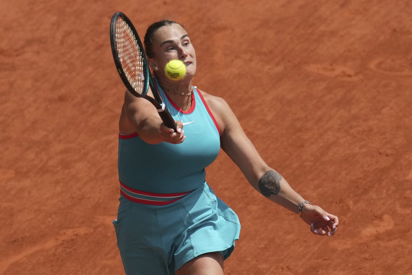 Top-ranked Sabalenka plays in front of empty seats at French Open, calls for fairer scheduling | iNFOnews.ca