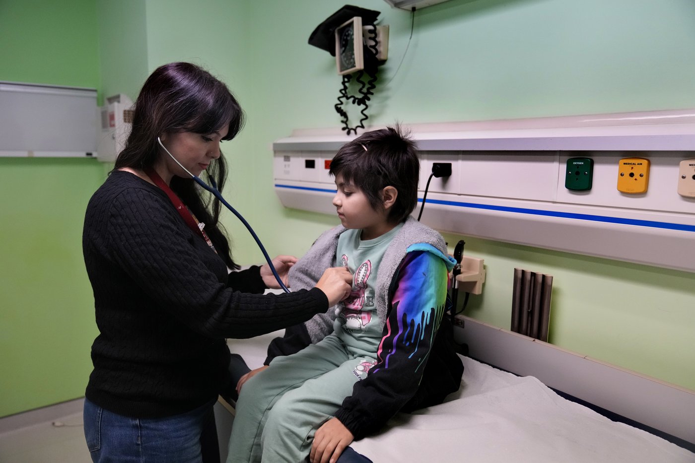 Childhood cancer patients in Lebanon must battle disease while under fire | iNFOnews.ca