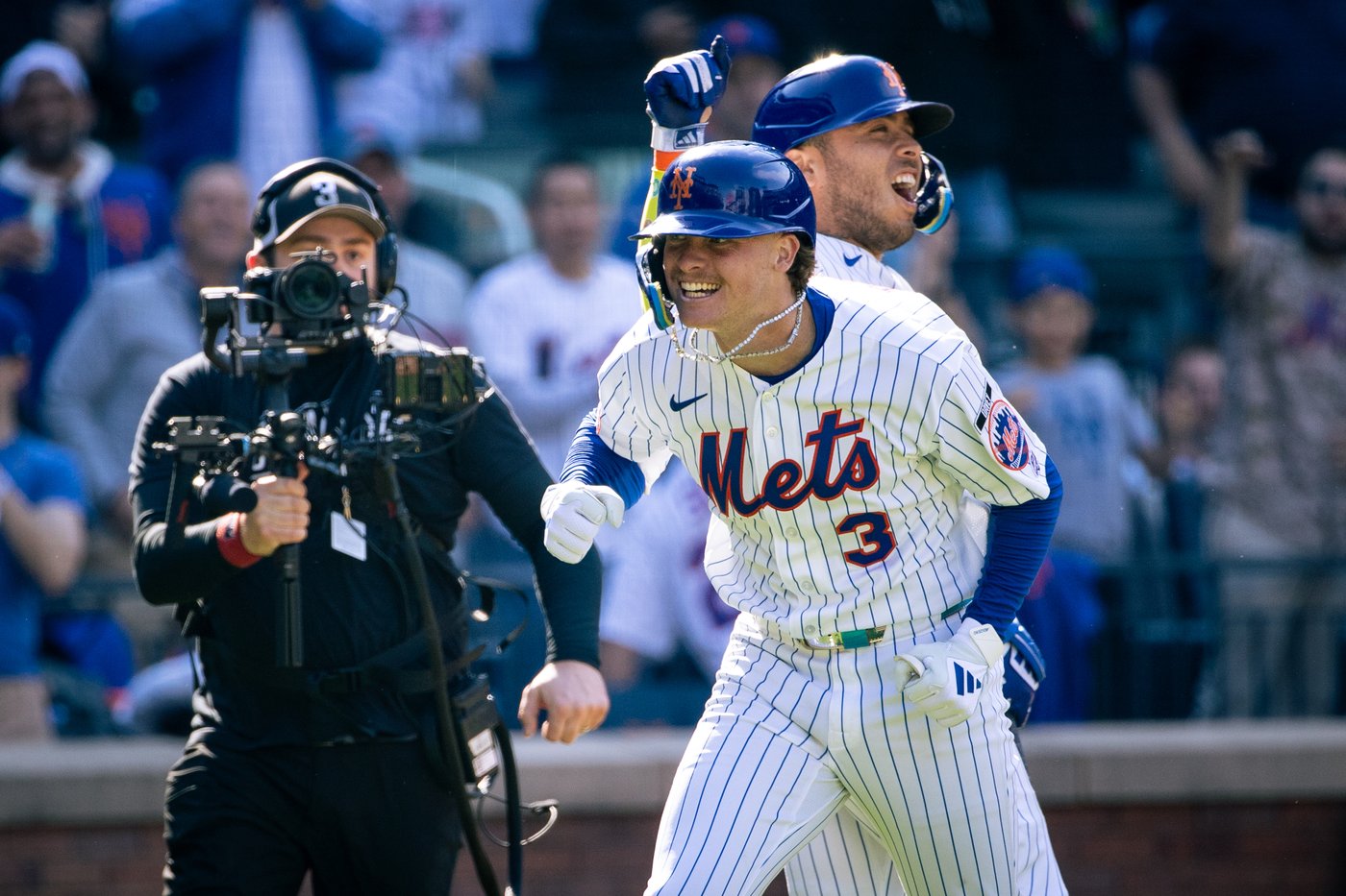 Carson Benge homers in big league debut to help Mets pound Pirates in opener | iNFOnews.ca