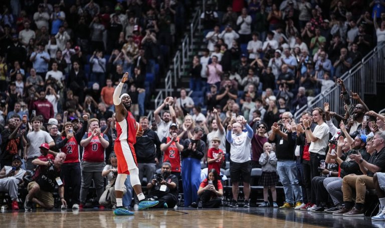 Unbeaten Canadian men's basketball team beats Argentina 97-92 in World Cup qualifier | iNFOnews.ca