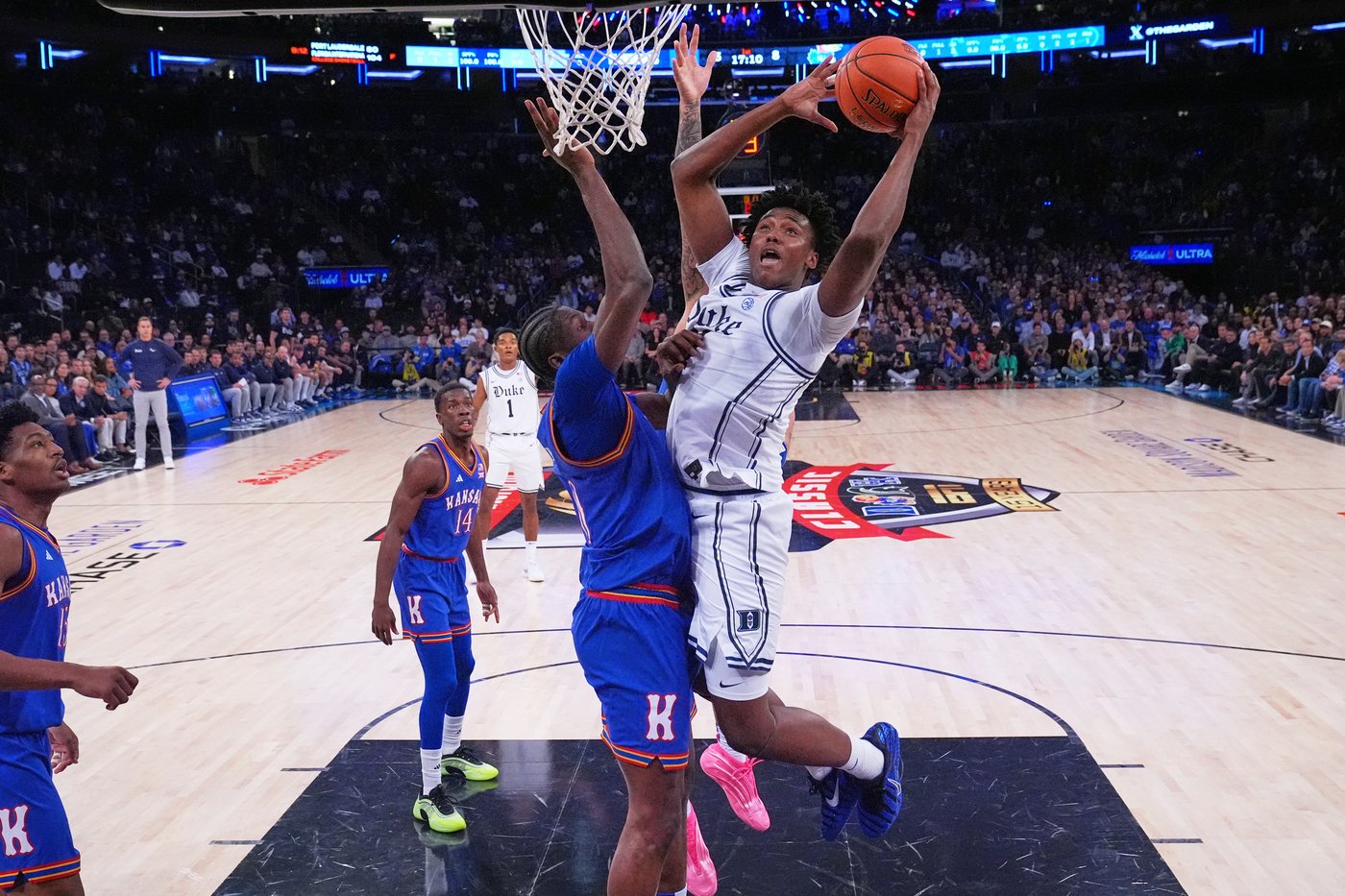 Cameron Boozer scores 18 points as No. 5 Duke outlasts No. 24 Kansas 78-66 | iNFOnews.ca Cameron Boozer scores 18 points as No. 5 Duke outlasts No. 24 Kansas 78-66 | iNFOnews.ca