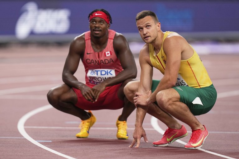 De Grasse, Brown, Blake sprint into 200-metre semifinals in Tokyo | iNFOnews.ca