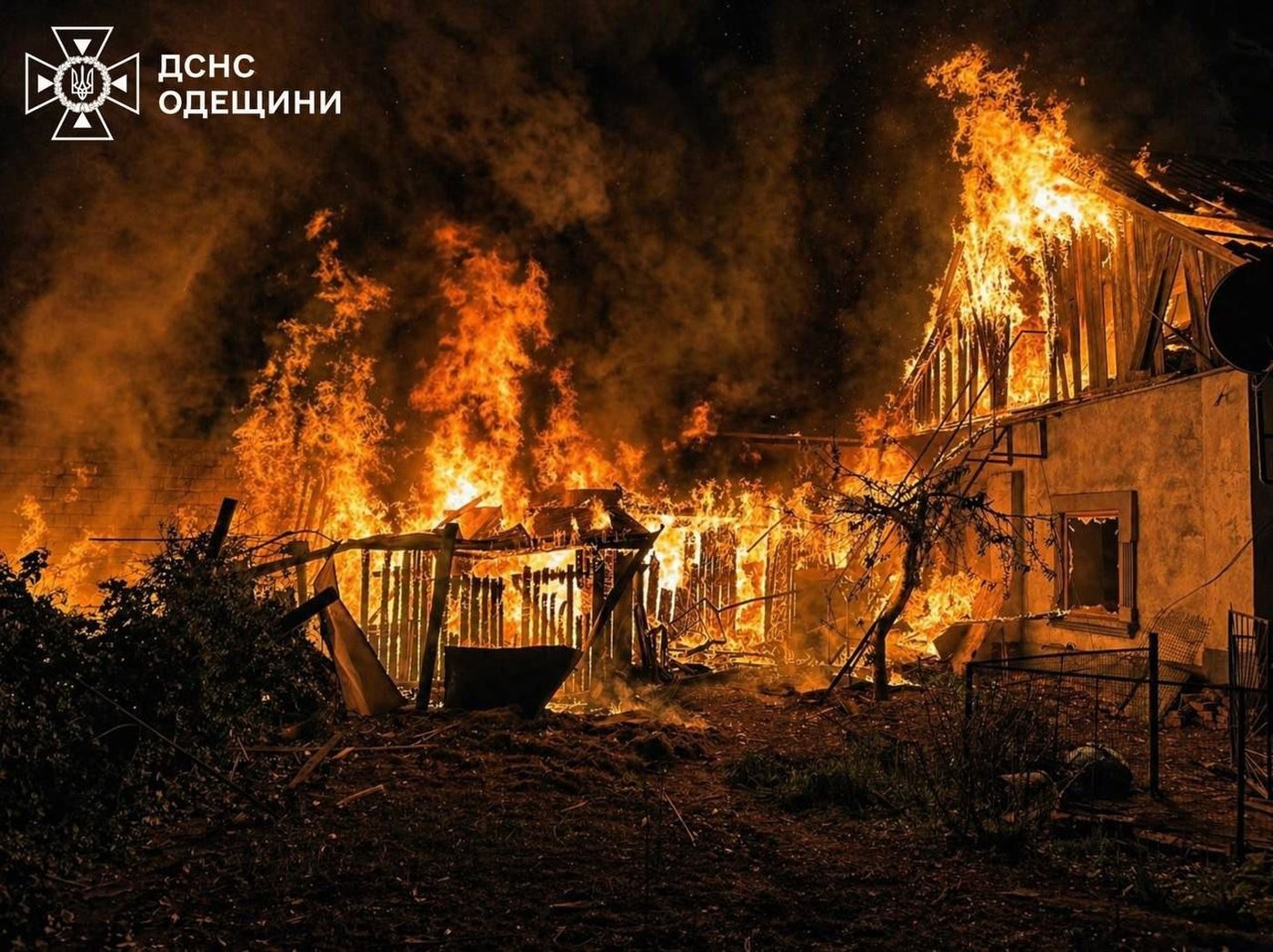 Another Russian oil facility burns as Zelenskyy touts Ukraine’s drone reach | iNFOnews.ca