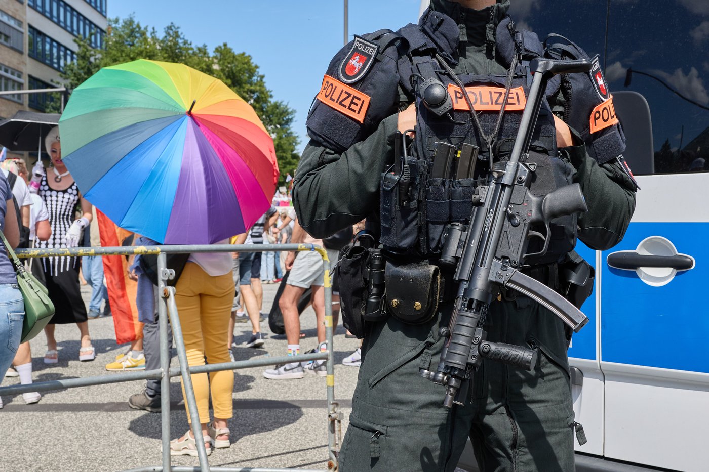 Hamburg Pride draws 300,000 with increased security, a week after a fatal attack in Berlin | iNFOnews.ca