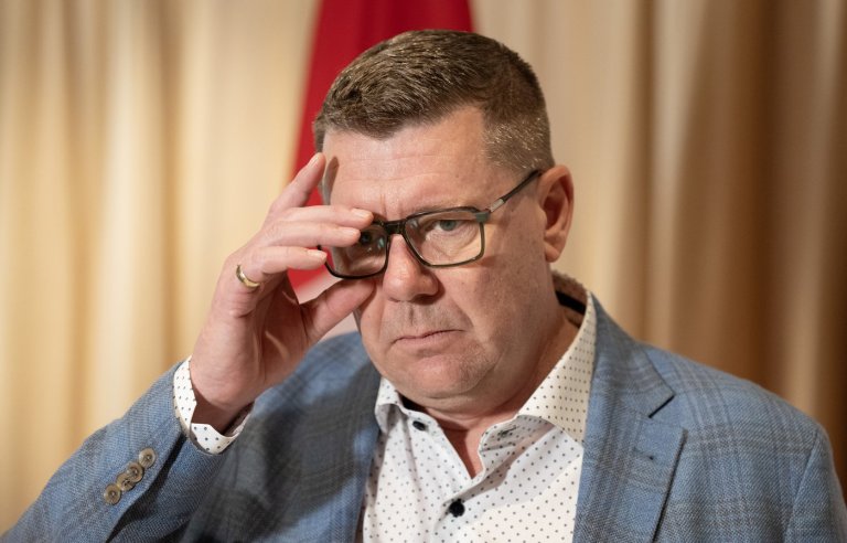 CP NewsAlert: Saskatchewan's Moe announces 50% retaliatory tax on U.S. booze | iNFOnews.ca