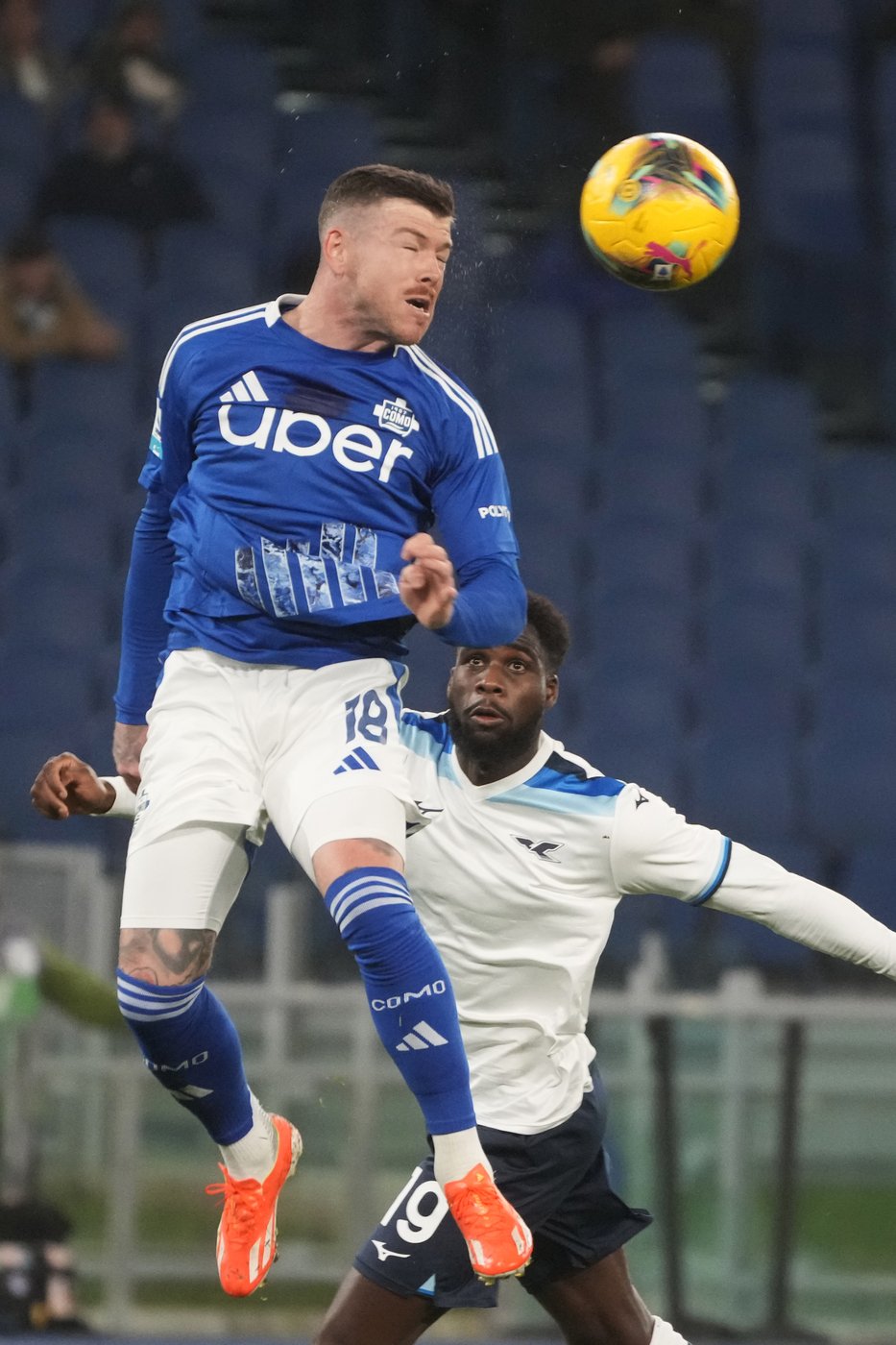Lazio sees red and cedes point to Como in chilly Serie A draw | iNFOnews.ca