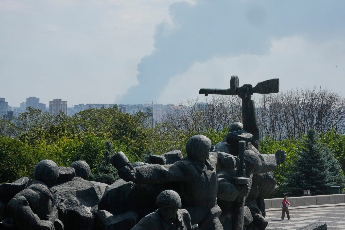 Russia says it launched a 'massive' overnight strike on 9 Ukrainian cities | iNFOnews.ca