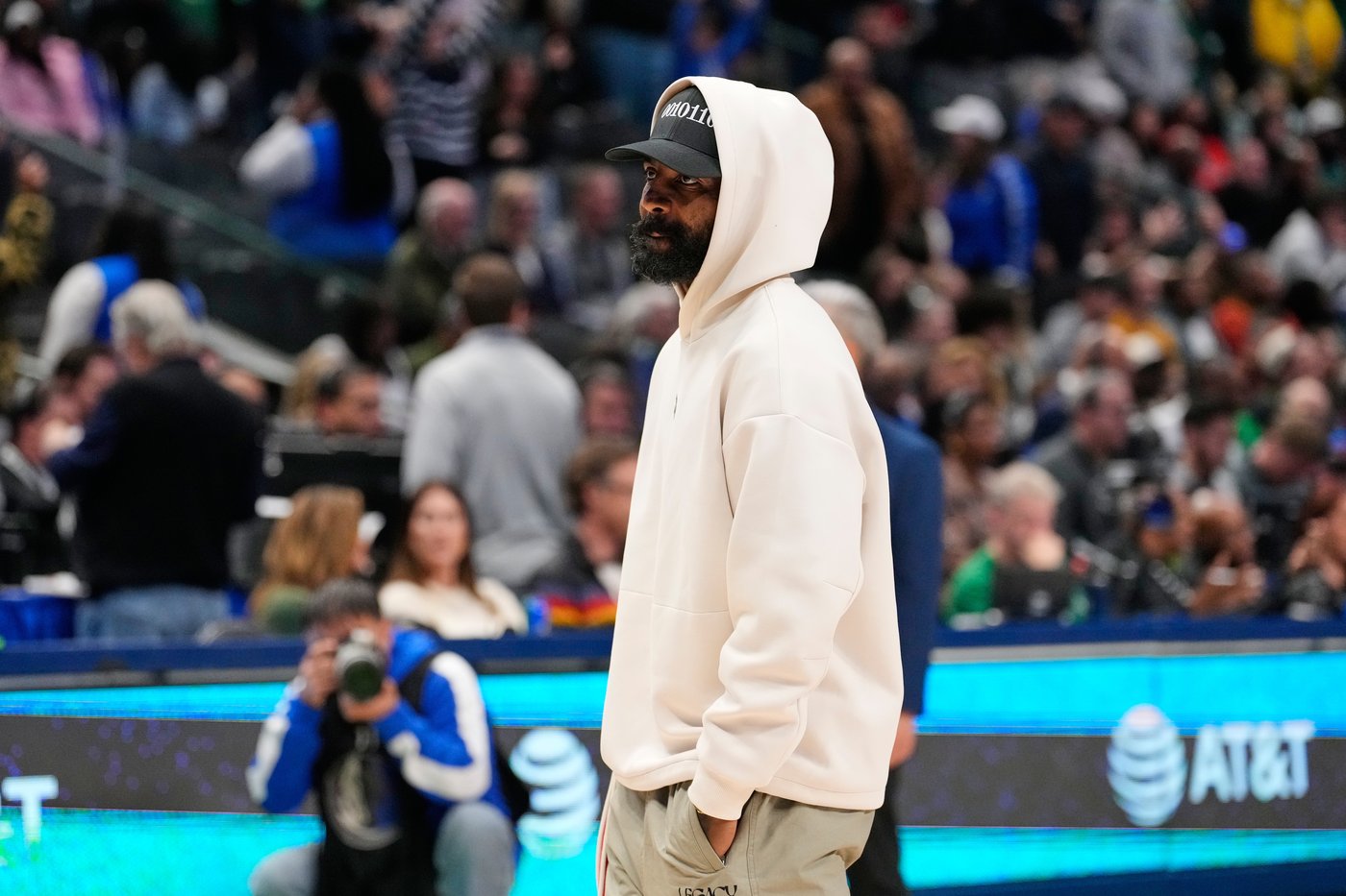 Kyrie Irving won't play this season for the Mavericks as he continues recovery from knee injury | iNFOnews.ca Kyrie Irving won't play this season for the Mavericks as he continues recovery from knee injury | iNFOnews.ca