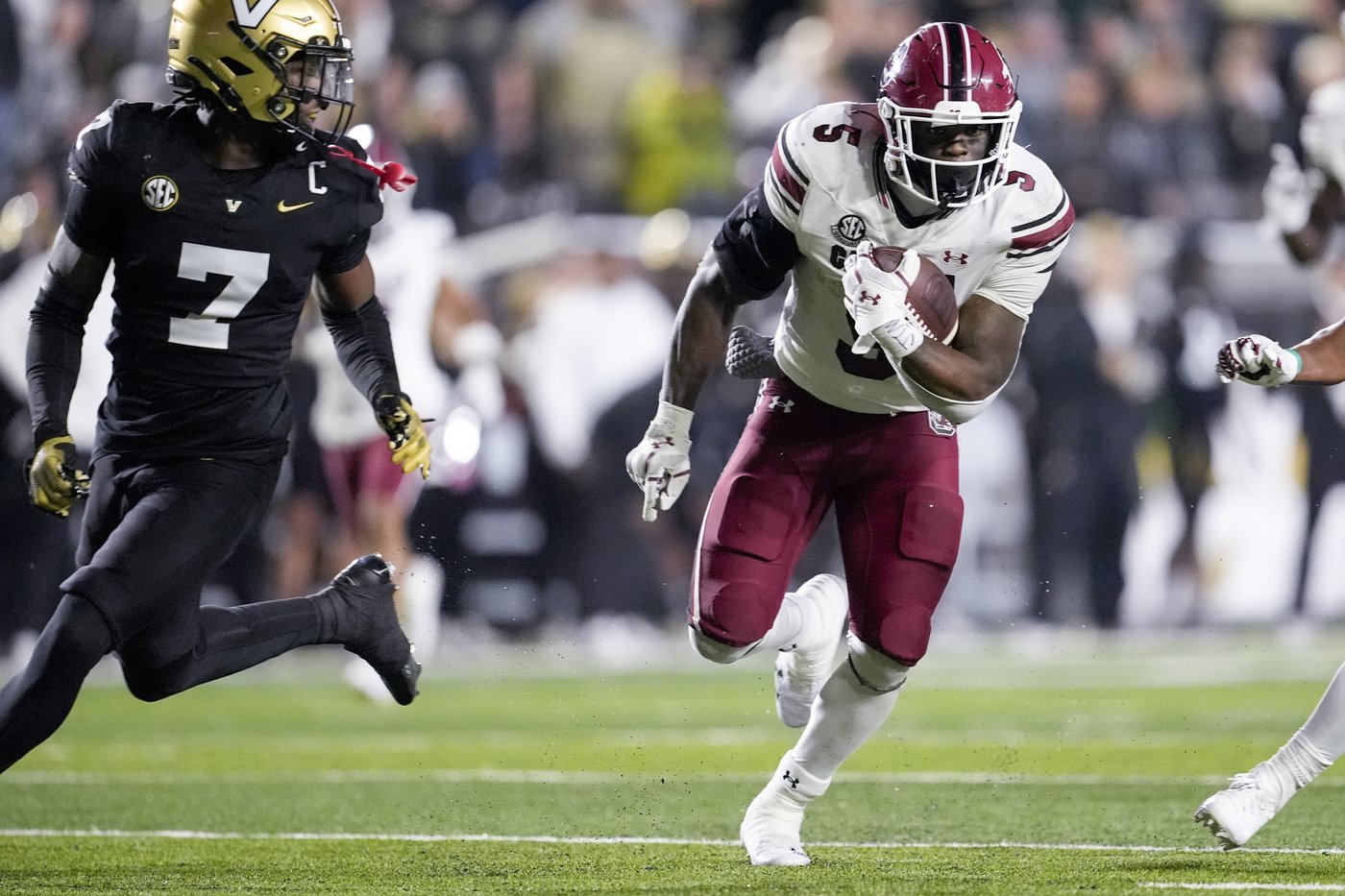 No. 23 South Carolina's charge powered by Raheim 'Rocket' Sanders | iNFOnews.ca