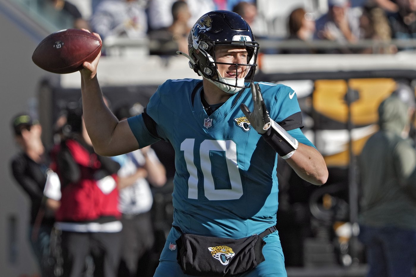 The Titans have issues to fix and hope to keep slim playoff hopes alive when they host the Jags | iNFOnews.ca