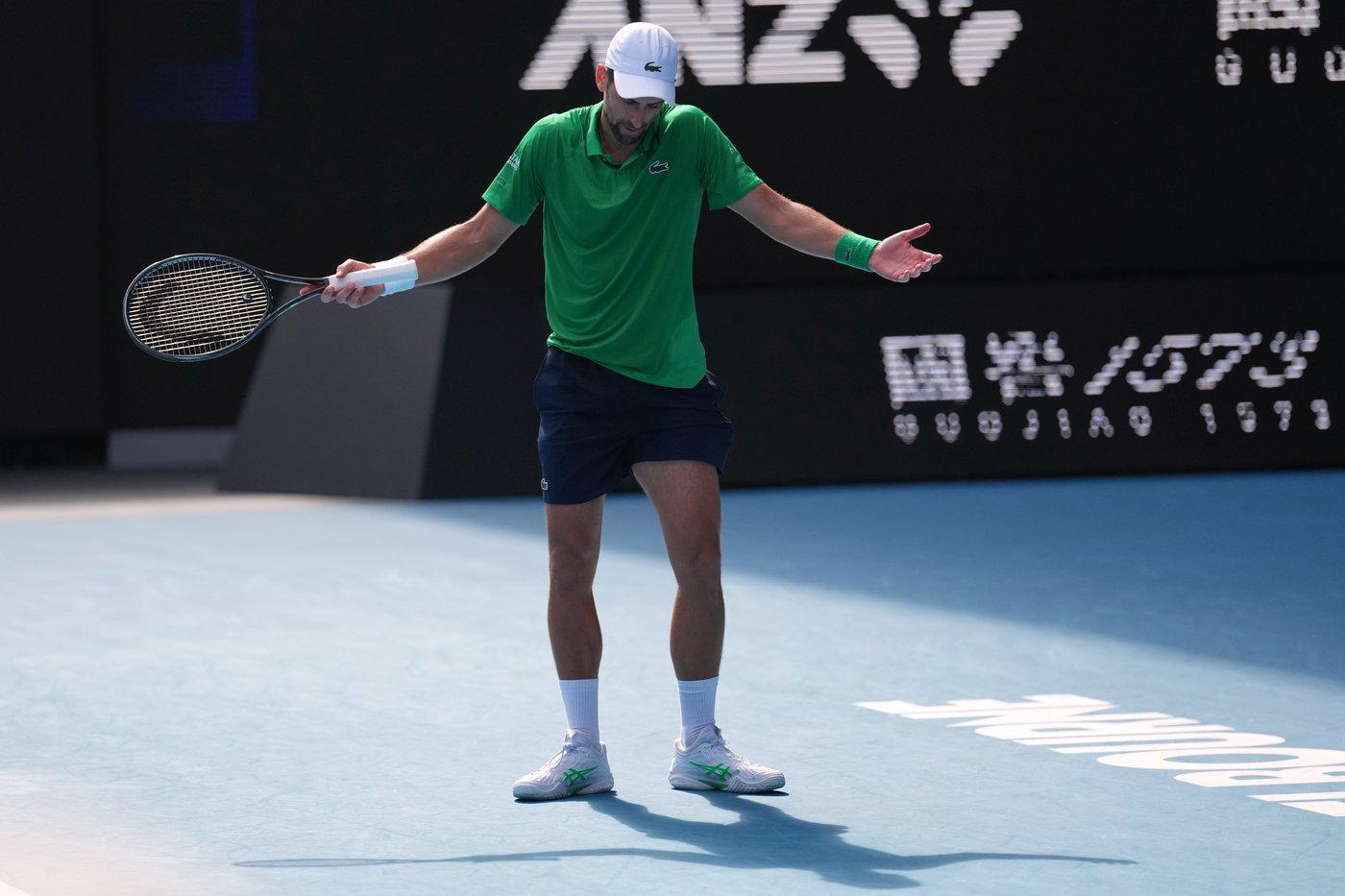 'I was lucky' says Djokovic after setting up Australian Open semifinal against Sinner | iNFOnews.ca