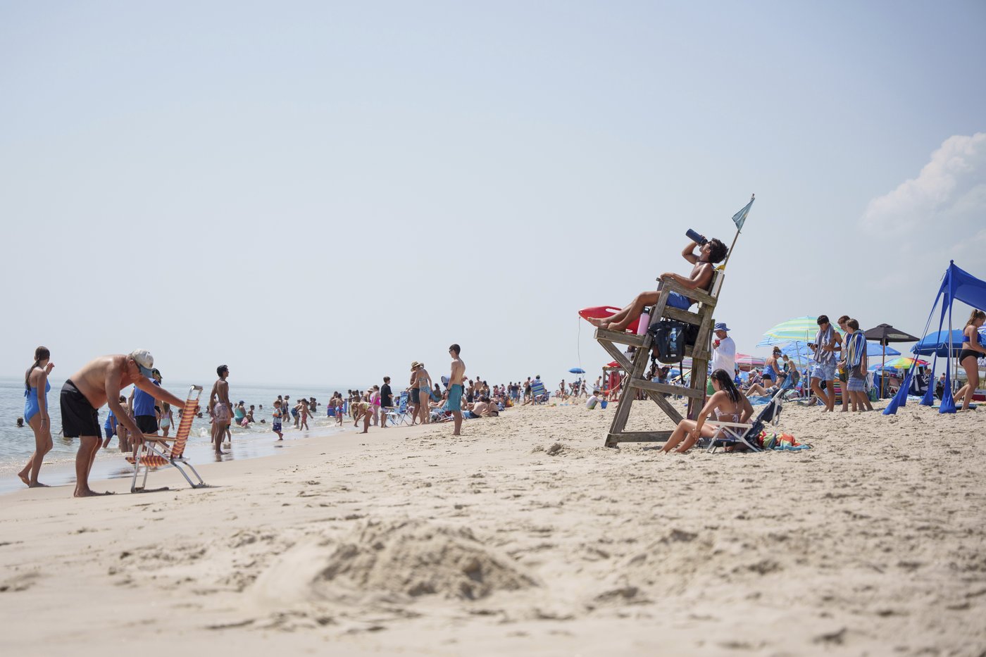 Many Delaware beachgoers feel the sting of a blooming jellyfish population | iNFOnews.ca
