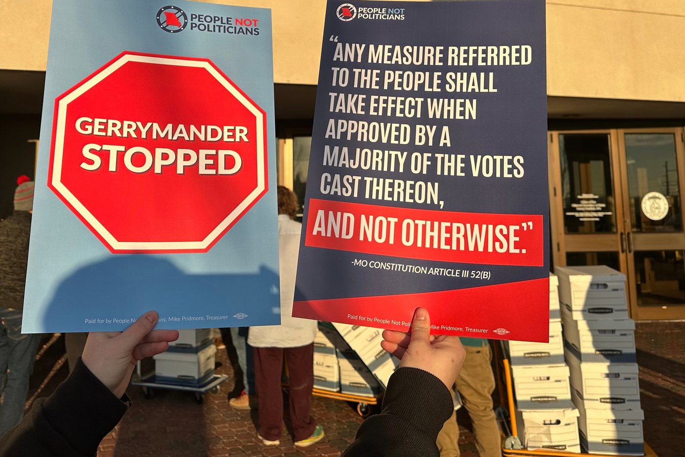 Opponents of Trump-backed redistricting in Missouri submit a petition to force a public vote | iNFOnews.ca Opponents of Trump-backed redistricting in Missouri submit a petition to force a public vote | iNFOnews.ca