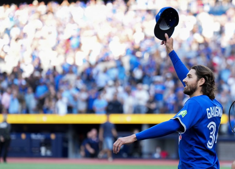 Kevin Gausman's season turnaround continues with complete game shutout for Blue Jays | iNFOnews.ca