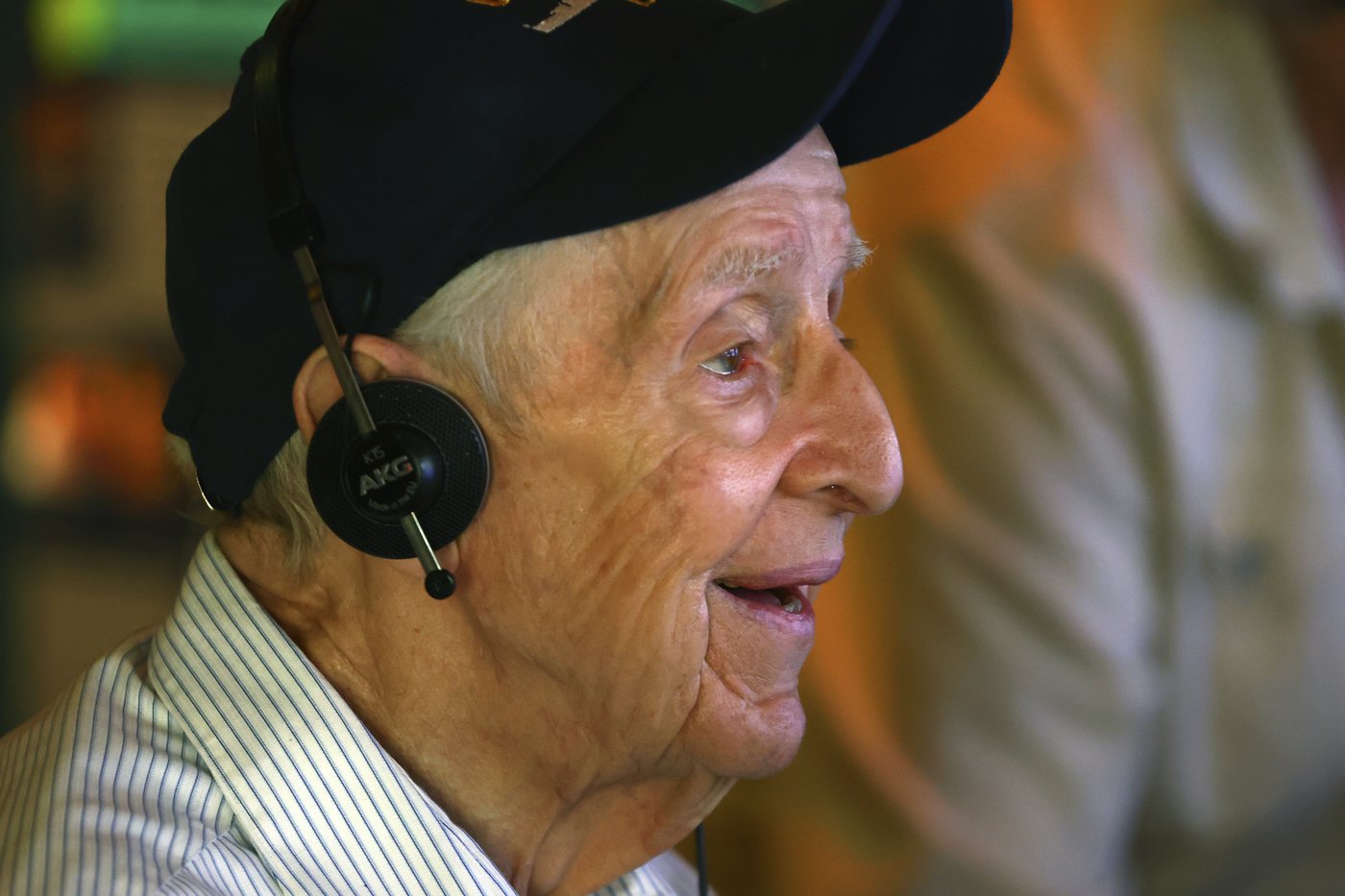 Memory cafes at the National Comedy Center ignite laughter and connection for dementia patients | iNFOnews.ca