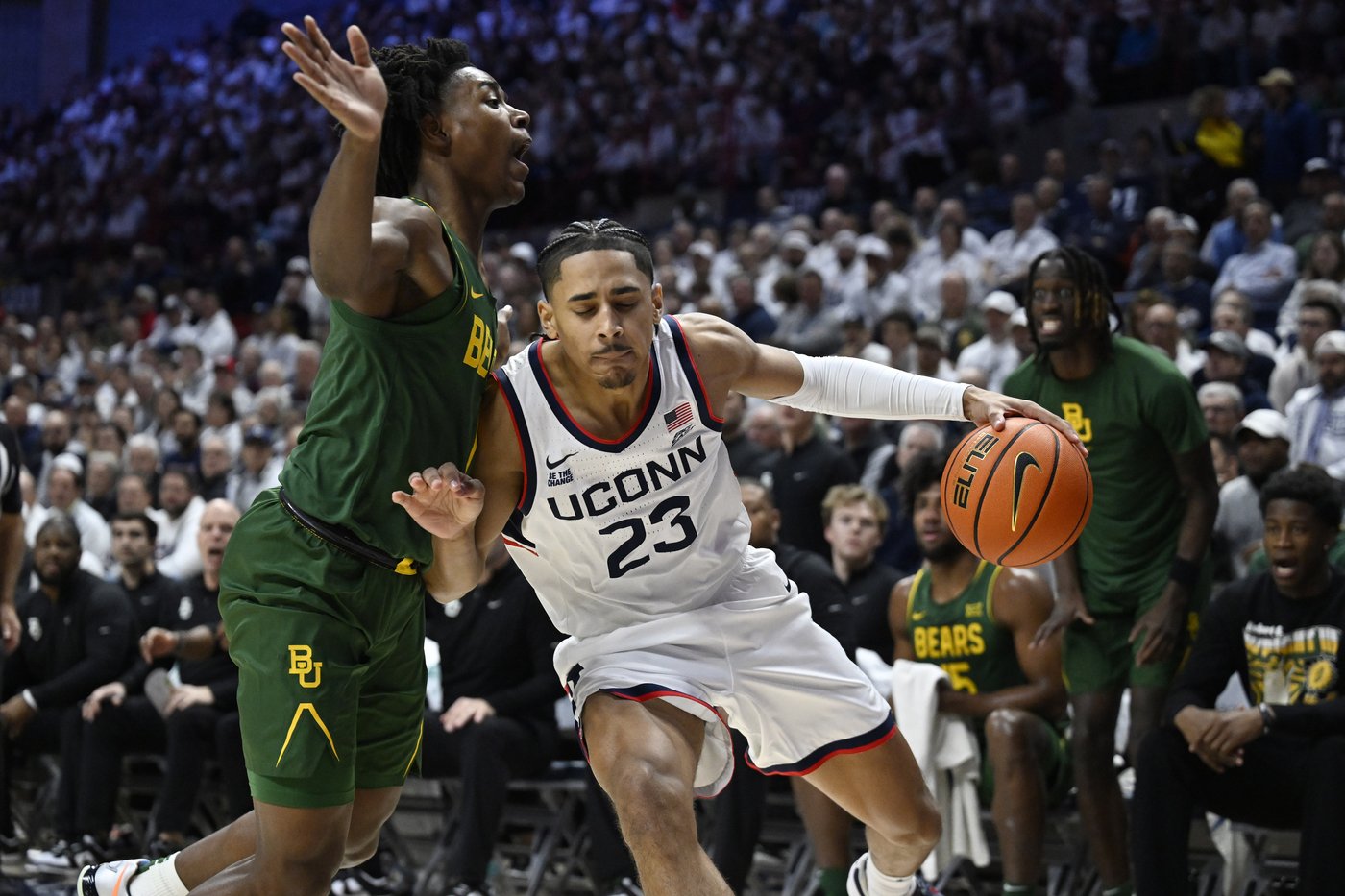 McNeeley scores 17 points as No. 25 UConn rallies to a 76-72 win over No. 15 Baylor | iNFOnews.ca McNeeley scores 17 points as No. 25 UConn rallies to a 76-72 win over No. 15 Baylor | iNFOnews.ca