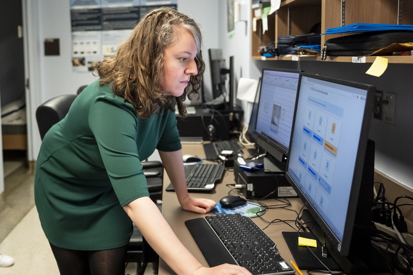Online therapy developed in Montreal helps seniors sleep better, study finds | iNFOnews.ca