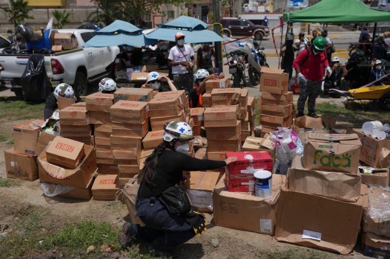 Rescue teams in Venezuela cling to hope as US rebuffs criticisms of government earthquake response | iNFOnews.ca