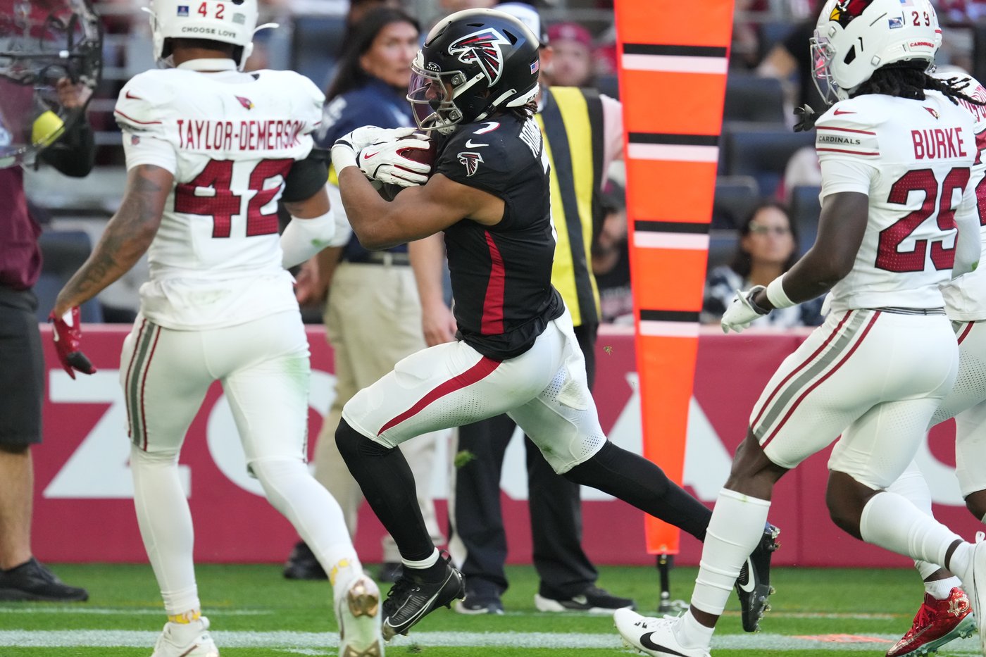 Bijan Robinson becomes 3rd Falcons player with 2,000 scrimmage yards in a season | iNFOnews.ca Bijan Robinson becomes 3rd Falcons player with 2,000 scrimmage yards in a season | iNFOnews.ca