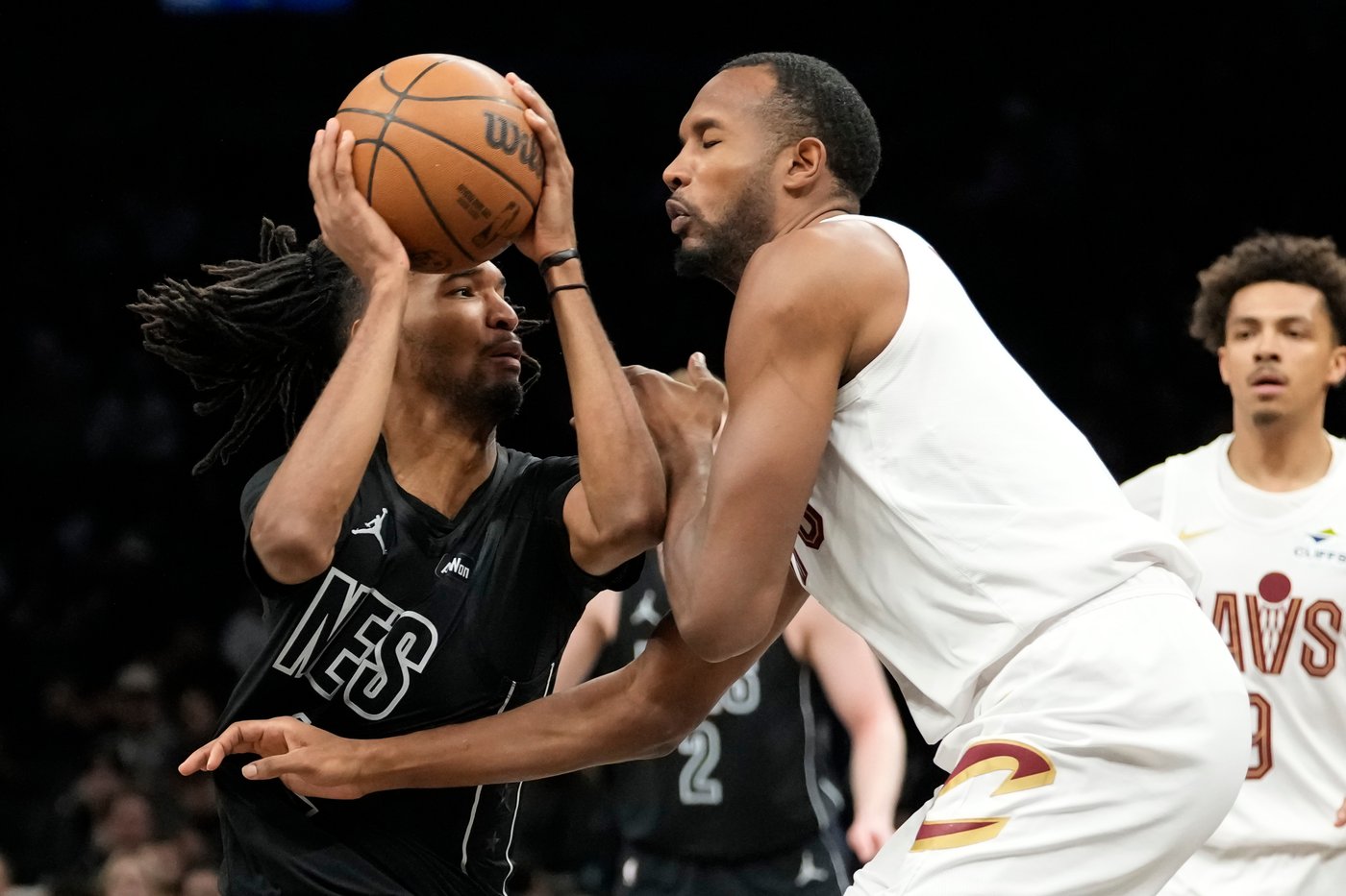 Harden scores 22 points with broken thumb, leads Cavaliers over the Nets 106-102 | iNFOnews.ca