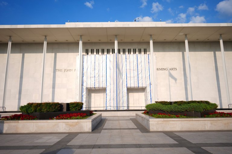 Kennedy Center Honors to be held at Capital One Arena amid fight over adding Trump's name | iNFOnews.ca