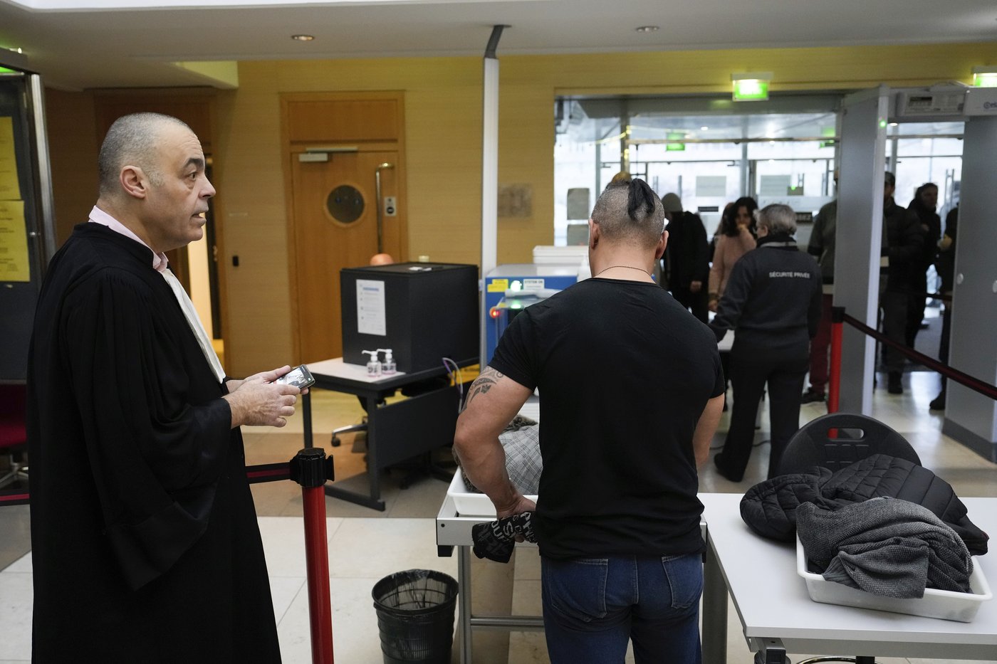 Gisèle Pelicot thanks backers after her ex-husband and his co-defendants are convicted in rape trial | iNFOnews.ca